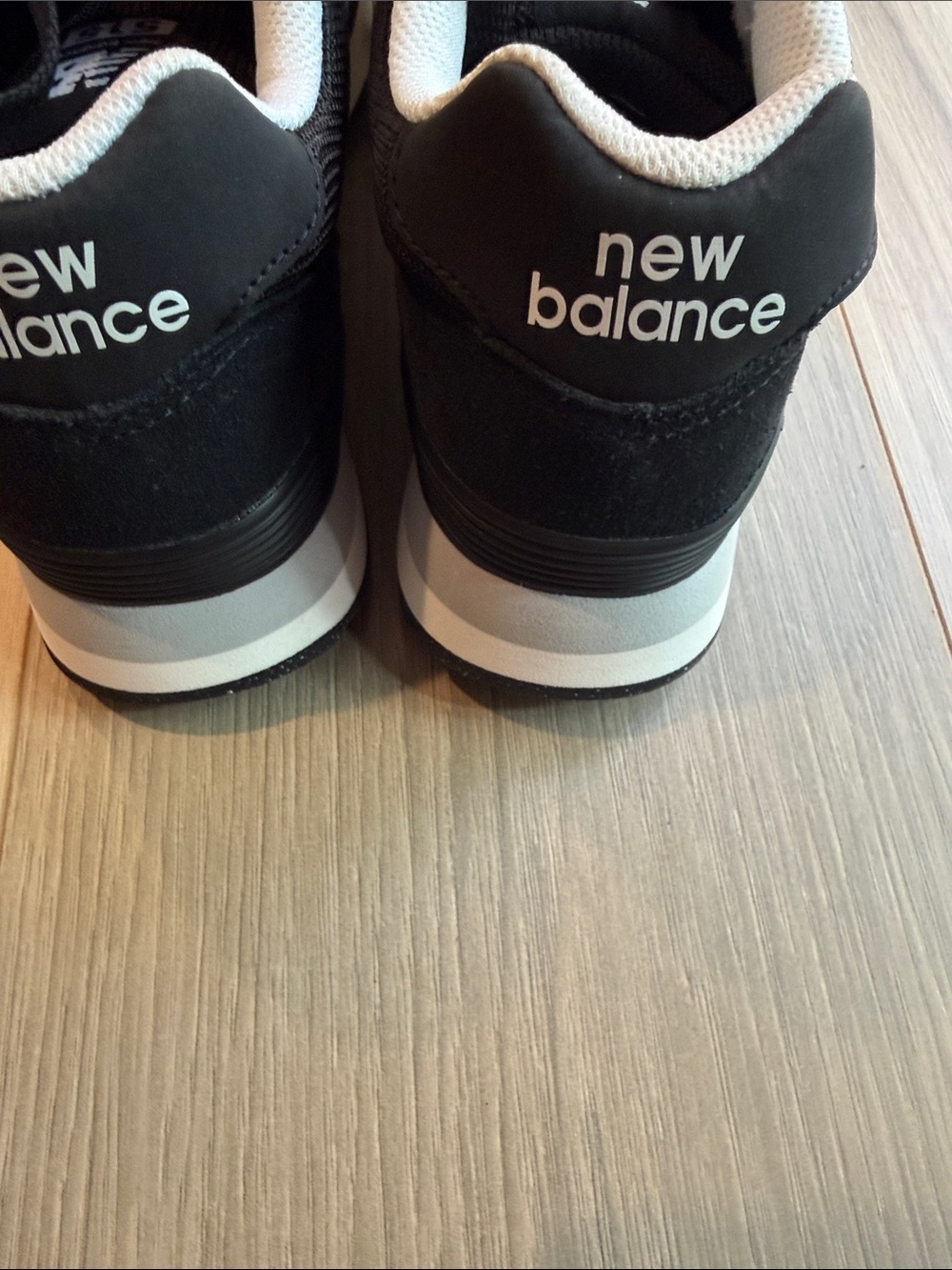 New Balance Unisex 515 Black Retro Sneakers Women Size 7 Men Size 5.5 - Picture 4 of 6